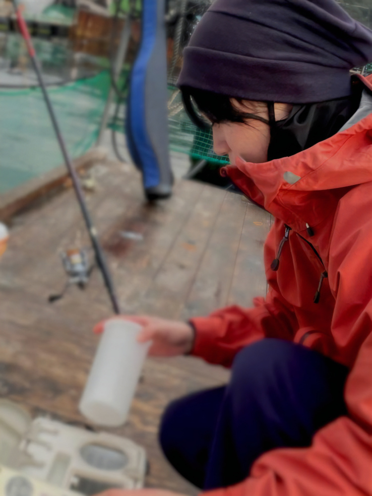 魚餌研海上釣堀エサの使用中のイメージ2